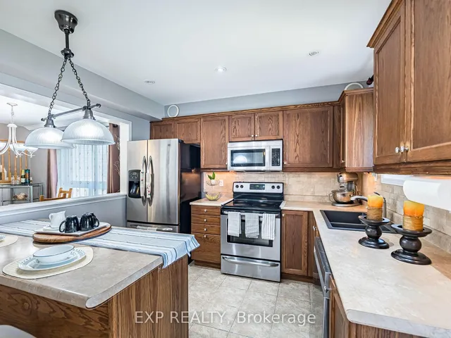 房产图片 16 - 202 Voyager Pass