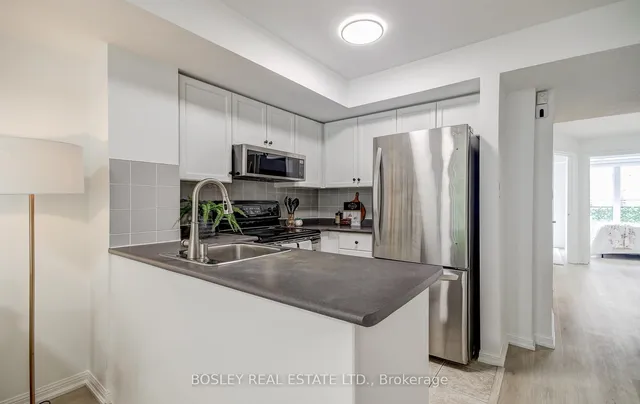 Additional image 11 of 18 Laidlaw St Unit 1018