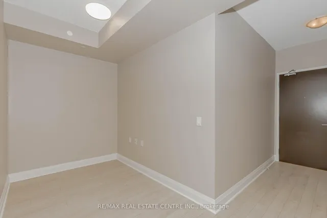 Additional image 10 of 15 Zorra St Unit 506