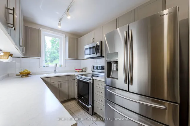 Additional image 20 of 413 Roselawn Ave