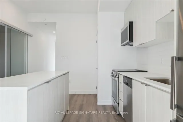 Additional image 18 of 2433 Dufferin St Unit 701