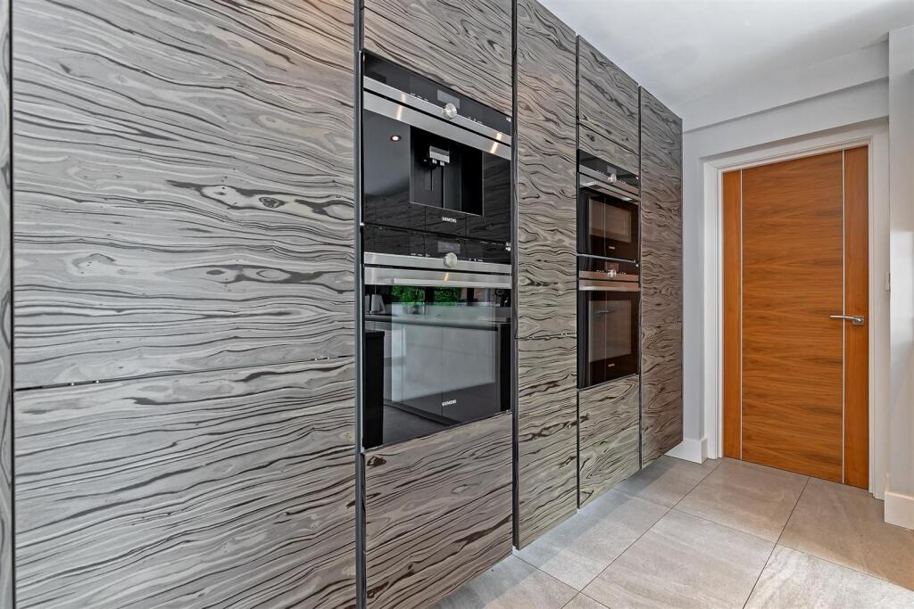 Additional image 11 of London Road, St. Albans