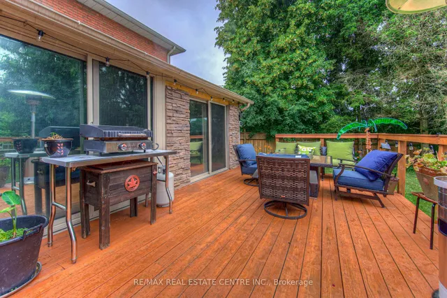 Additional image 21 of 310 Cavendish Dr