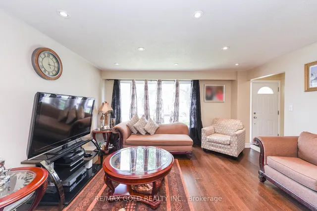 Additional image 7 of 3507 Laddie Cres