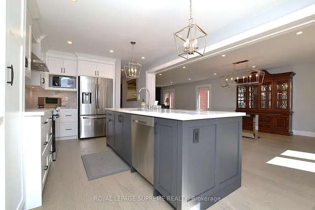 房产图片 10 - 514 Petawawa Cres