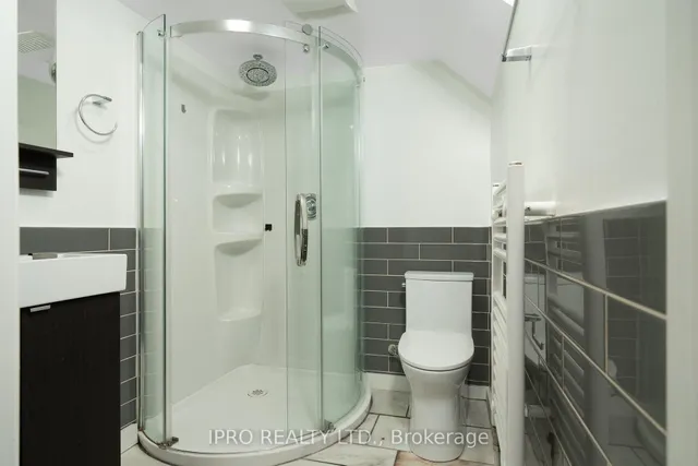 Additional image 31 of 365 Silverthorn Ave