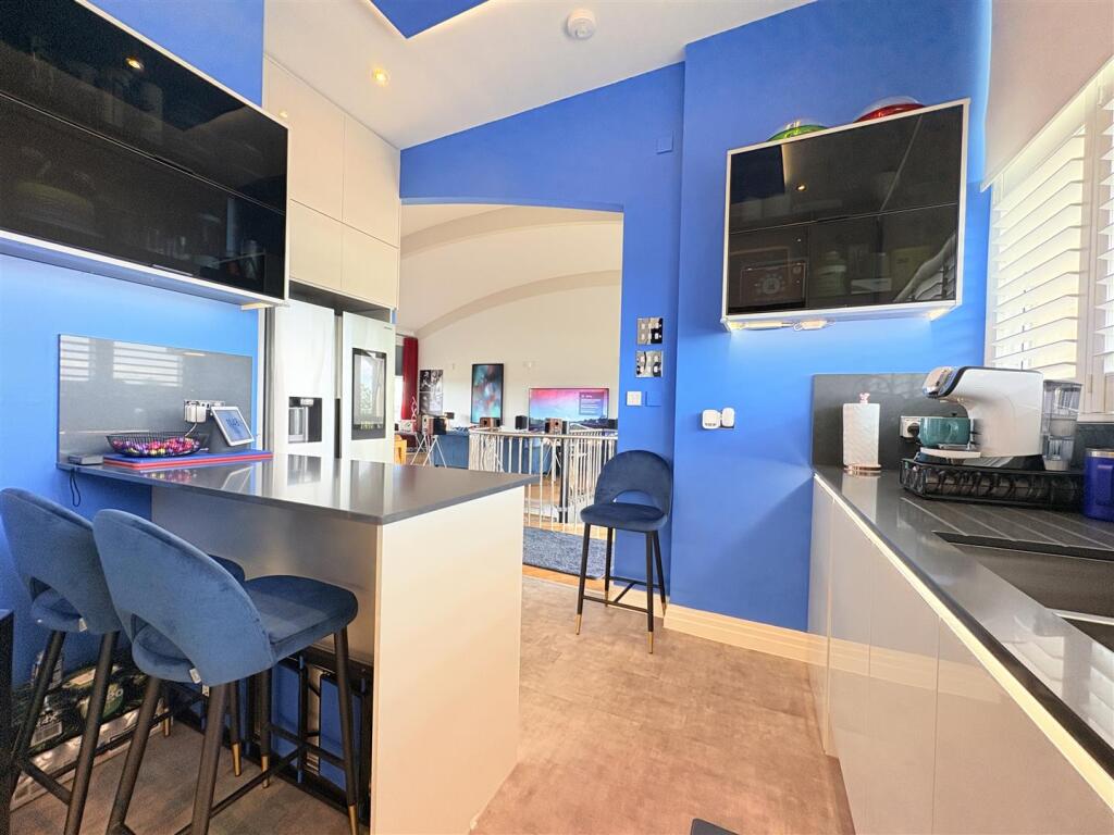 Additional image 18 of Penthouse Suite, Britannic Park, Moseley, Birmingham