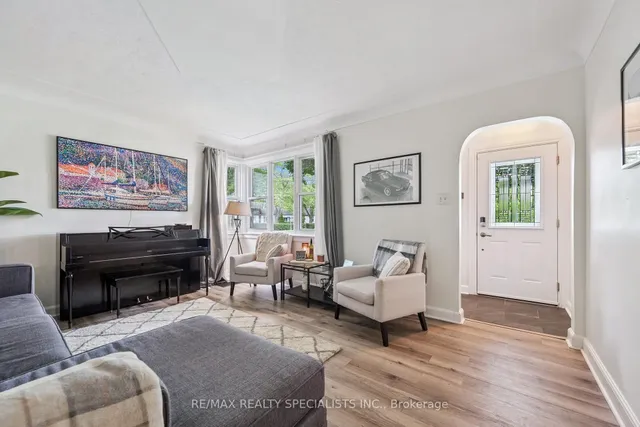 Additional image 6 of 33 Hamel Ave