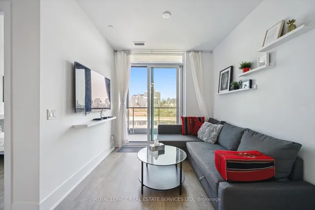 Additional image 10 of 1 Edgewater Dr Unit GPH27