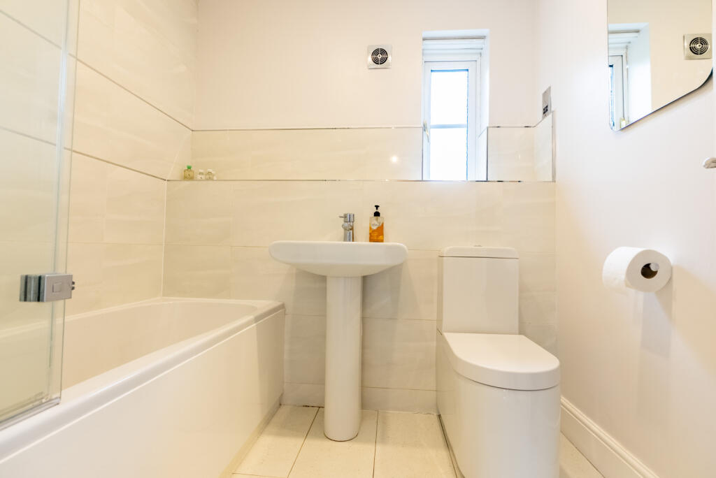 Additional image 11 of Dawes Lane, Wheathampstead, St. Albans, Hertfordshire, AL4