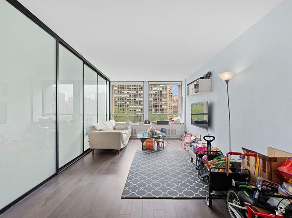 330 E 33rd St, New York, NY 