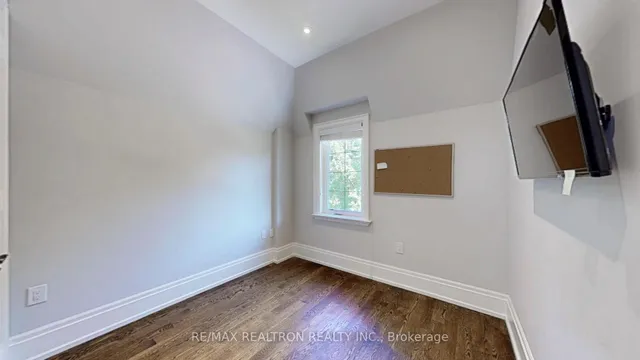 Additional image 34 of 71 Deloraine Ave