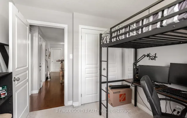 Additional image 39 of 43 Waterbridge St