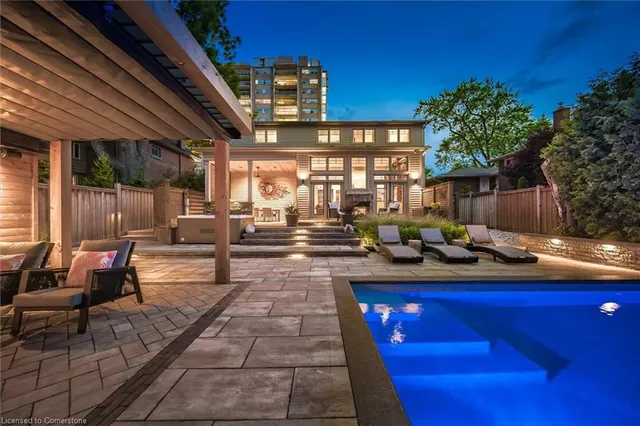 Additional image 44 of 373 Torrance St