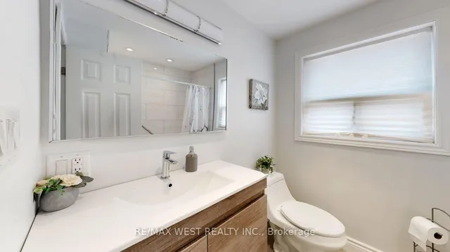 Additional image 21 of 12 Franson Cres