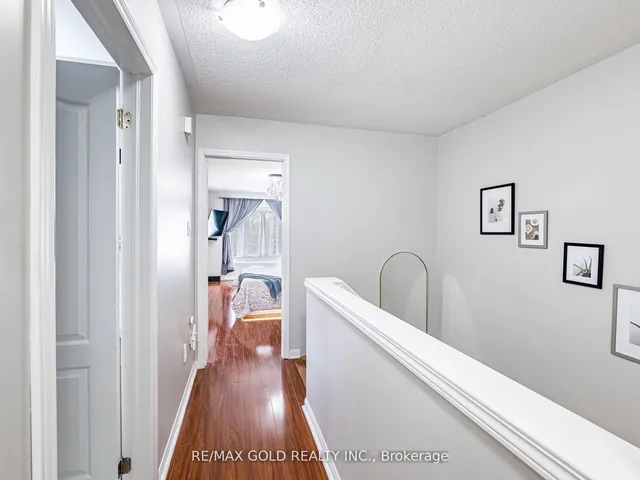 Additional image 30 of 7 Dunlop Crt