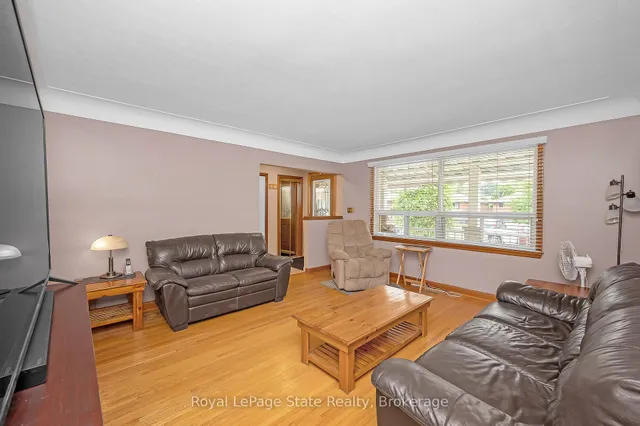 Additional image 10 of 327 East 42nd St