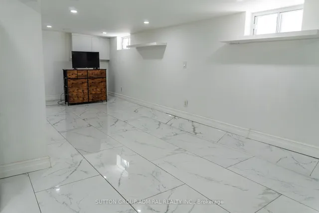 Additional image 7 of 14 Spears St