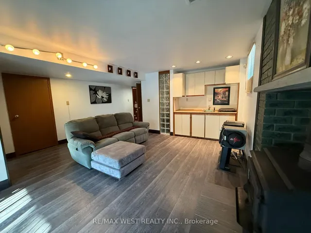 Additional image 32 of 4256 Petersburg Cres