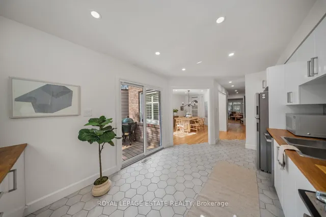 Additional image 13 of 6 Woodfield Rd