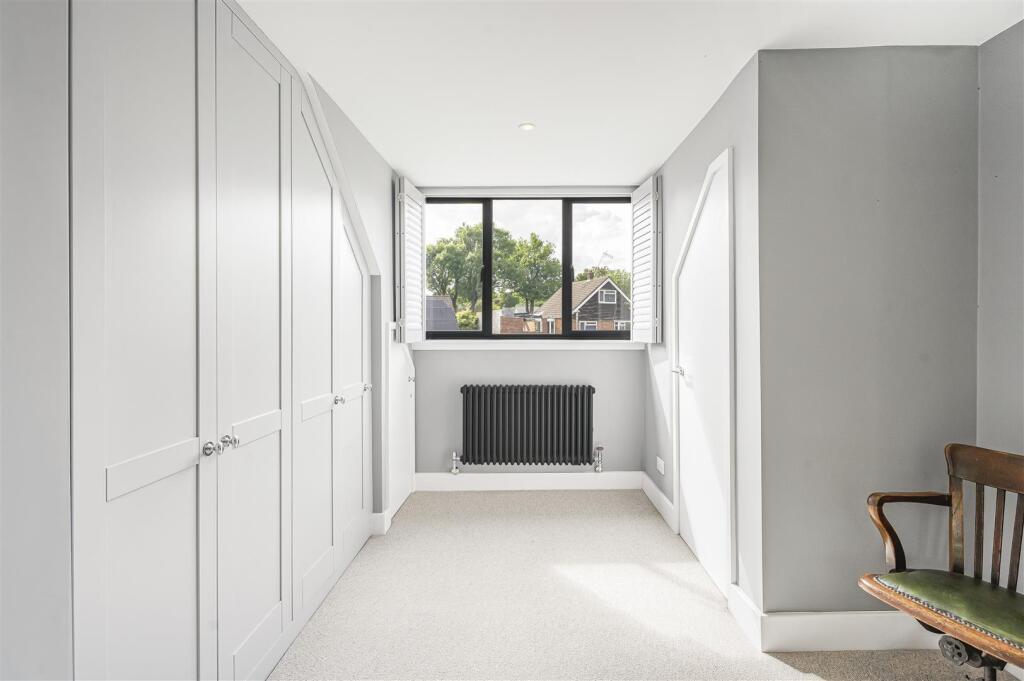 Additional image 22 of Hillside Way, Welwyn