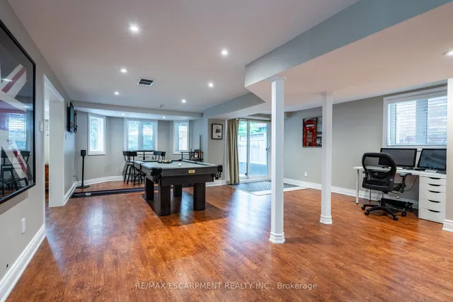 Additional image 17 of 7 Volterra Crt