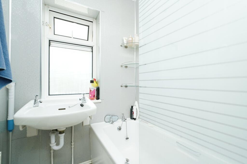 Additional image 14 of Hollington Crescent, Birmingham, West Midlands