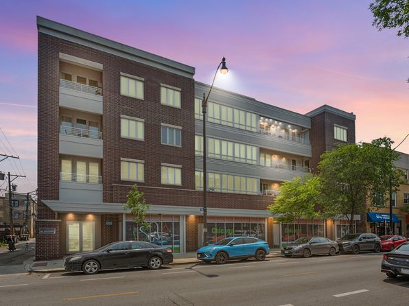 3021 W Armitage Ave #201, Chicago, IL 60647