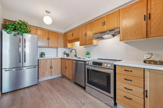 Additional image 13 of 375 King St Unit 507