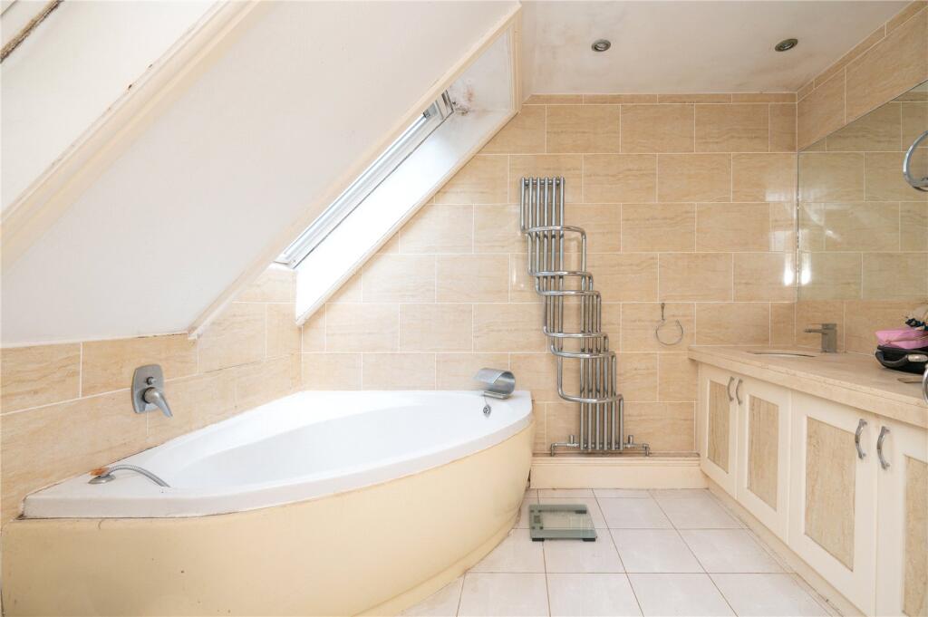 Additional image 16 of Aspen Close, Bricket Wood, St. Albans, Hertfordshire