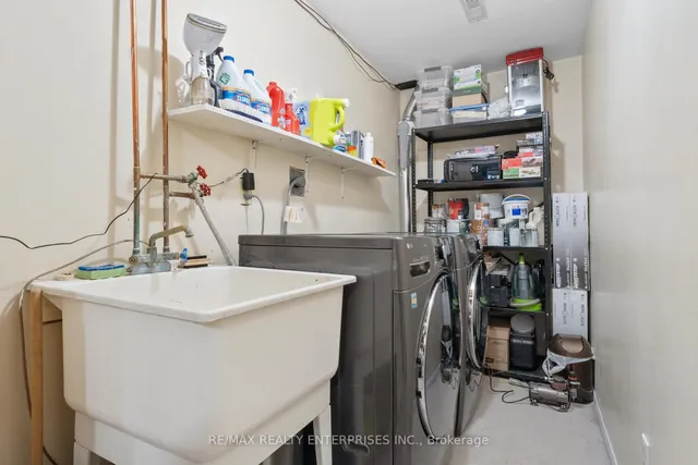 Additional image 38 of 724 Ashprior Ave