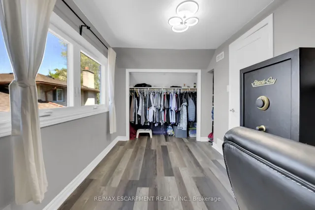 Additional image 24 of 88 Julian Ave