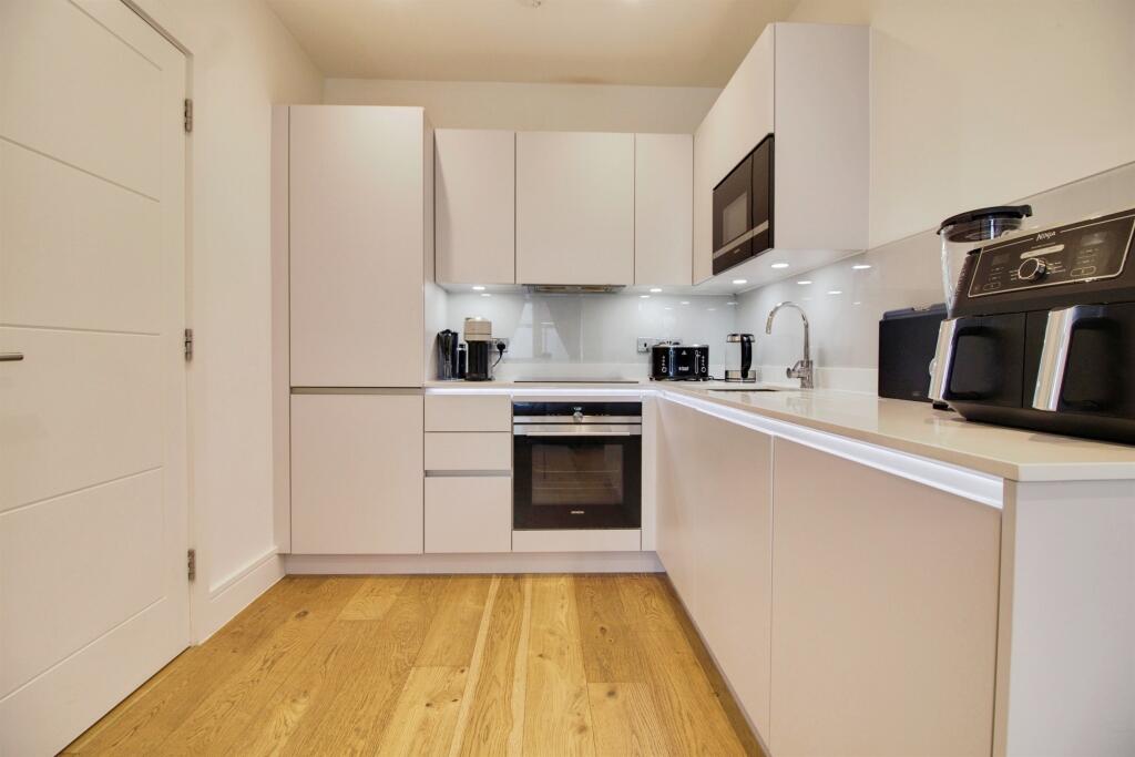 Additional image 6 of Broadwater Road, Welwyn Garden City