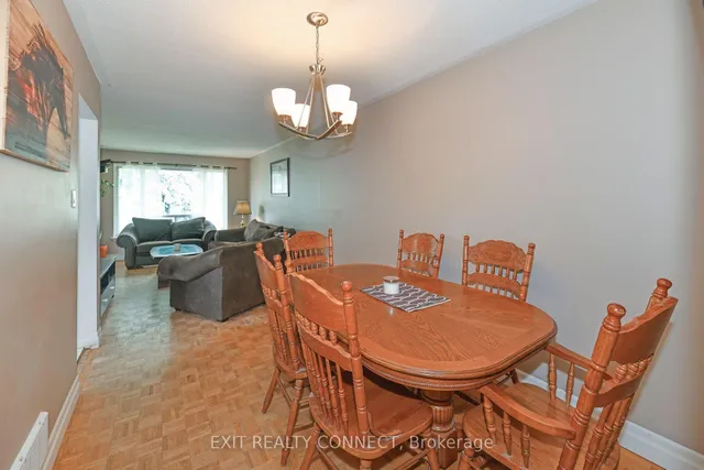 Additional image 10 of 7 Mandarin Cres