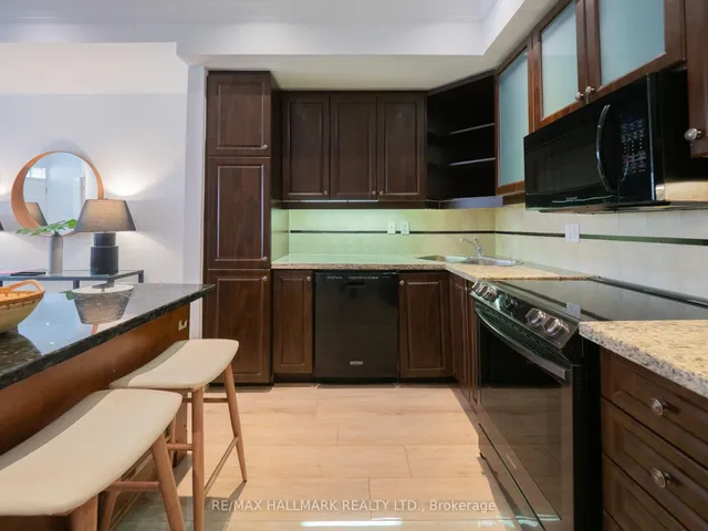 Additional image 12 of 1968 Bloor St Unit 11