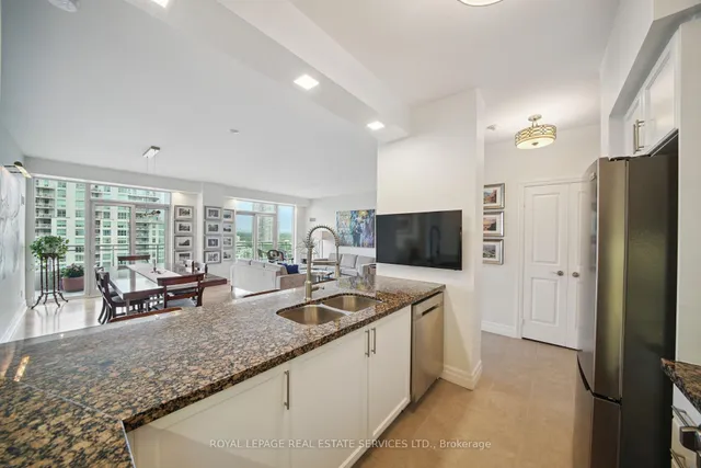 Additional image 10 of 58 Marine Parade Dr Unit 1102