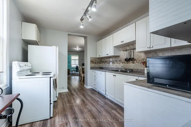 房产图片 14 - 150 东24街