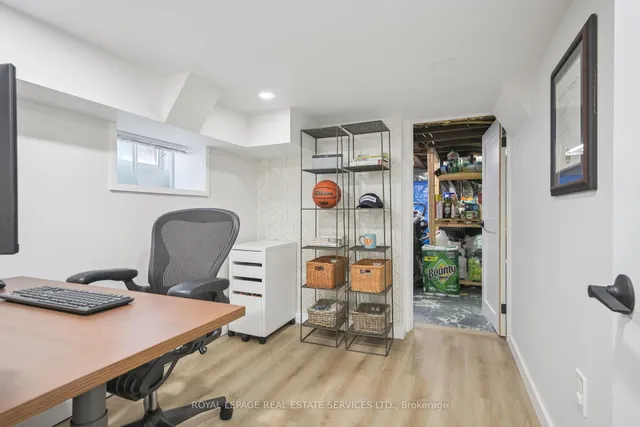 Additional image 17 of 134 Lake Cres