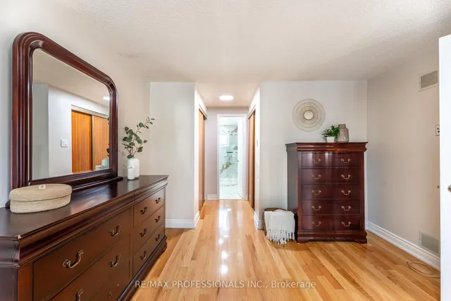 Additional image 37 of 17 Lavery Tr