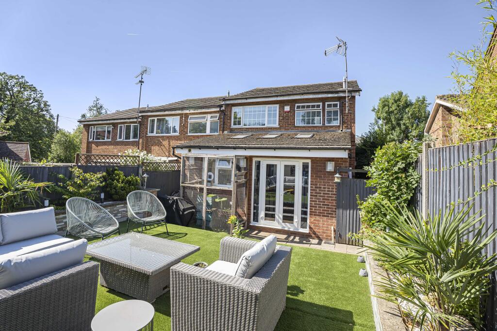 Additional image 5 of High Street, London Colney, AL2