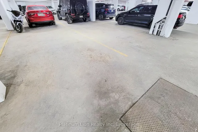 Additional image 39 of 600 North Service Rd Unit 218