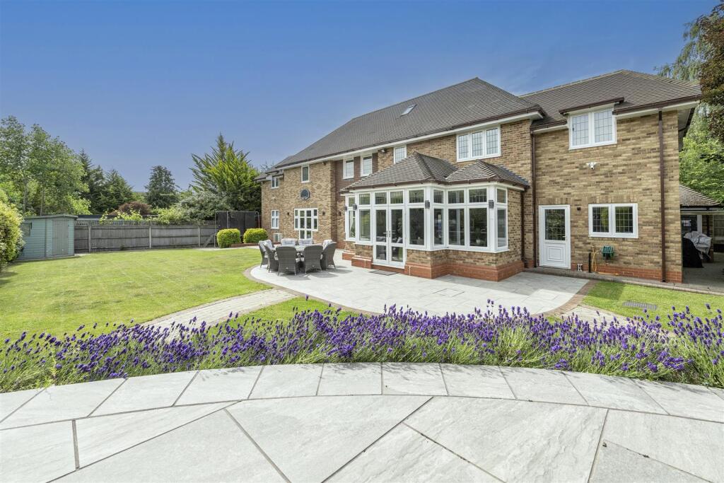 Additional image 11 of Wood End Road, Harpenden