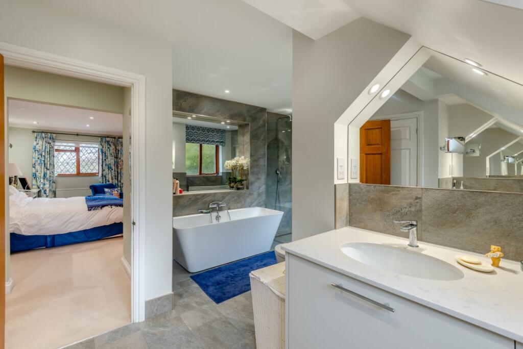 Additional image 11 of Oakhurst Avenue, Harpenden, Hertfordshire