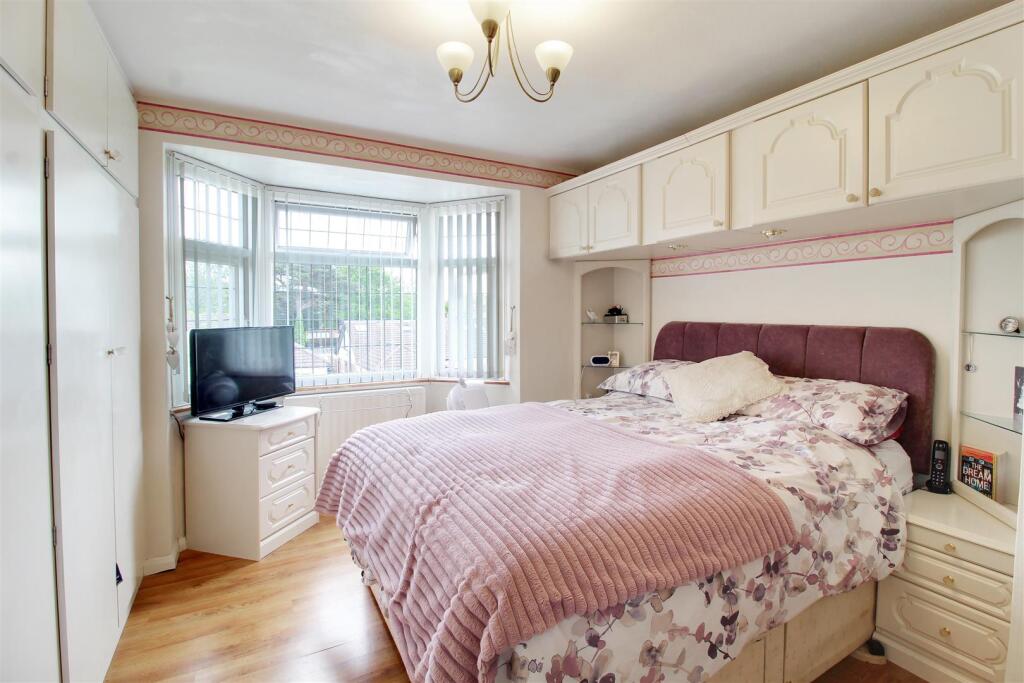 Additional image 8 of Oaklands Avenue, Brookmans Park