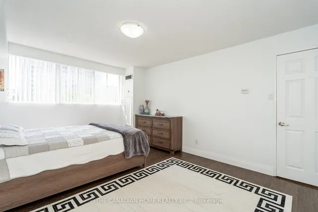 Additional image 31 of 3695 Kaneff Cres Unit 607