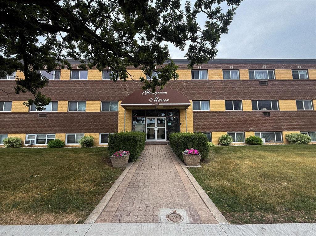 303 1002 Grant Avenue|Winnipeg, Manitoba R3M2A1