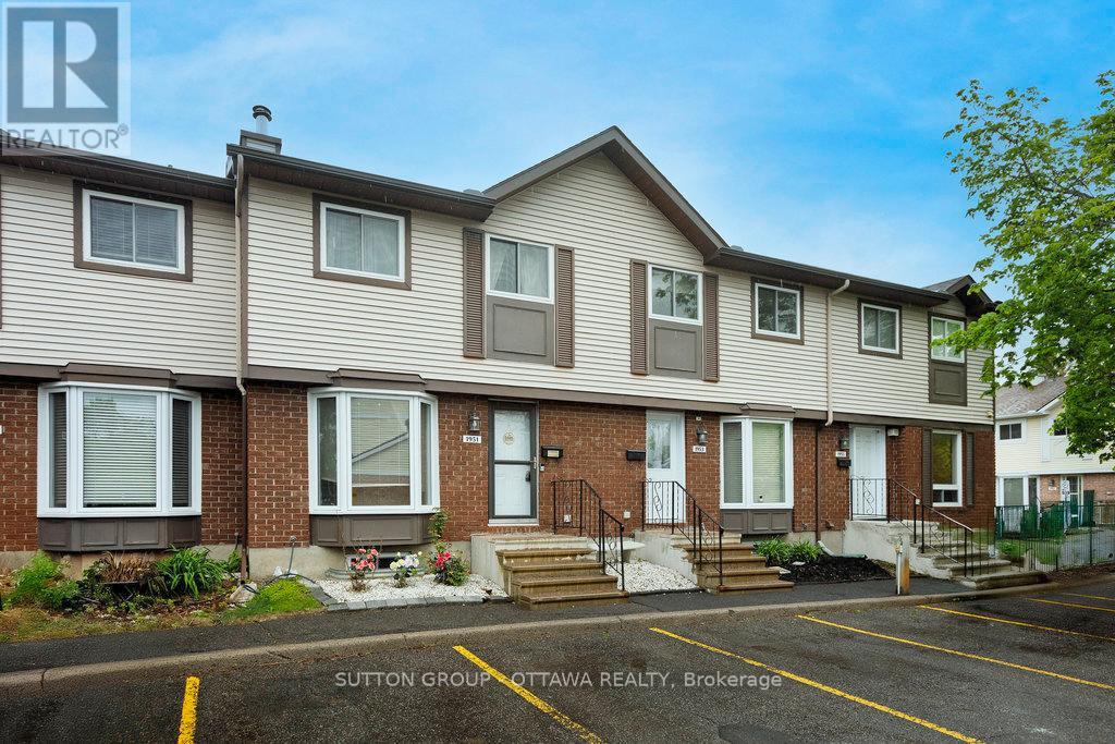 1951 GREENVALE LANE|Ottawa, Ontario K1C6E2