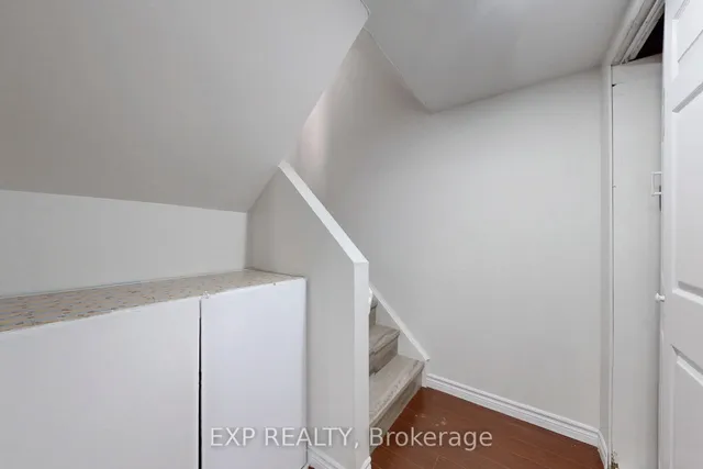 Additional image 33 of 193 Fleetwood Cres Unit 219