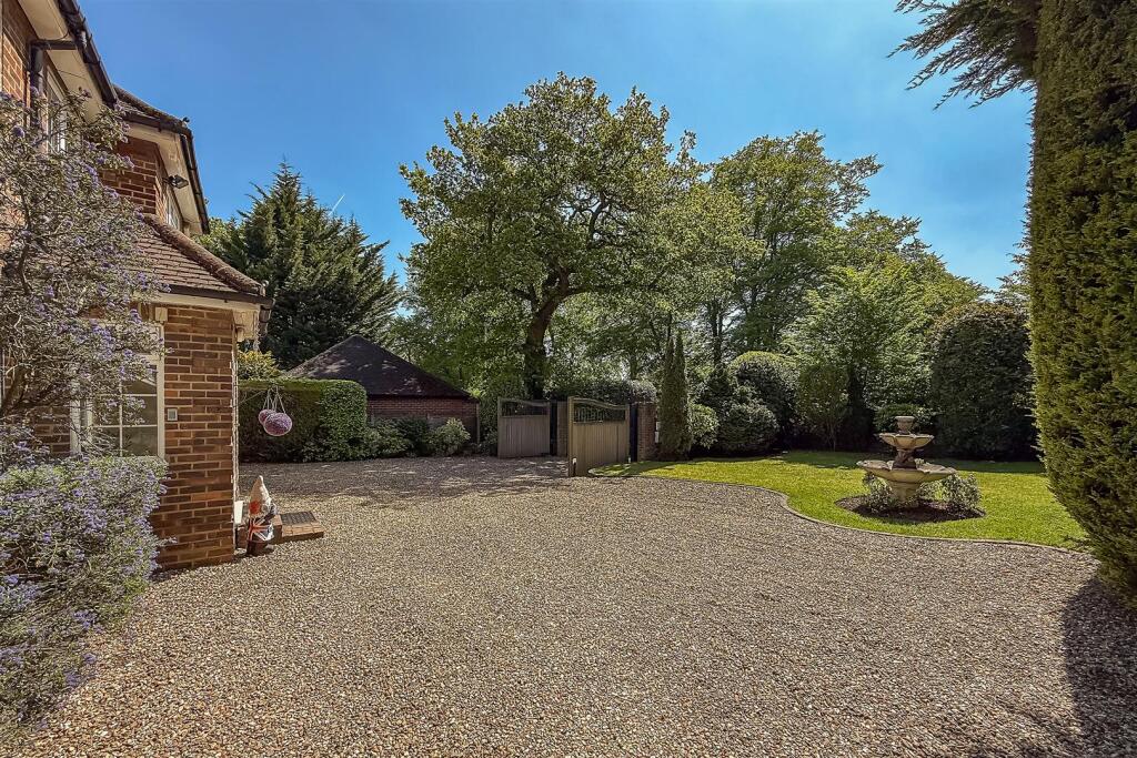 Additional image 18 of Sandpit Lane, St Albans
