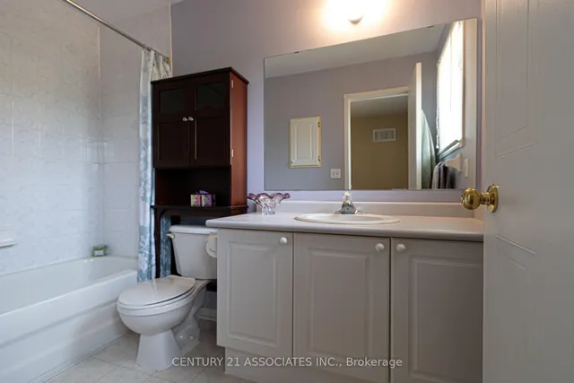 房产图片 5 - 5817 西德茅斯街